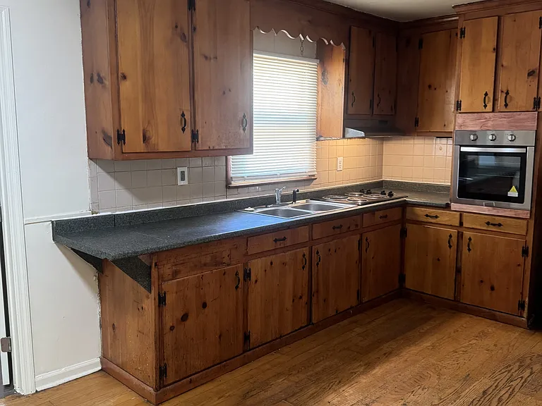 507 Overbrook Dr — Photo 3