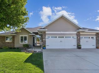4116 Maryhill Dr, Cedar Falls, IA 50613