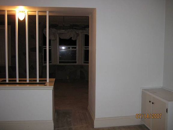 2nd floor office to livin