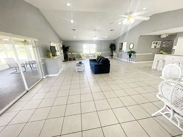 1548 SE Royal Green Cir #M-108 — Photo 15
