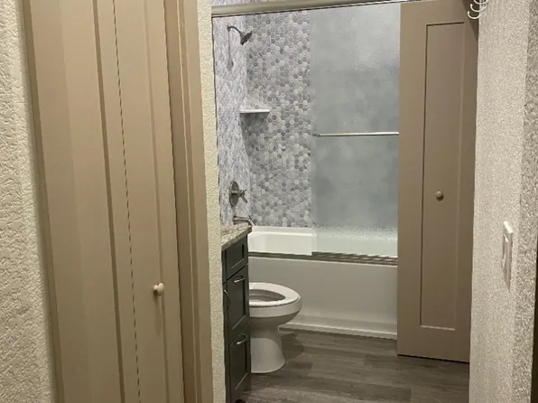 202 331 1/2 Main St #201, Longmont, CO 80501