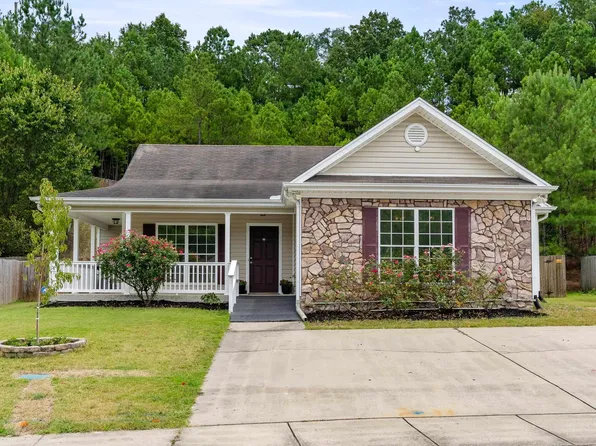 210 Ironwood Cir, Alabaster, AL 35007