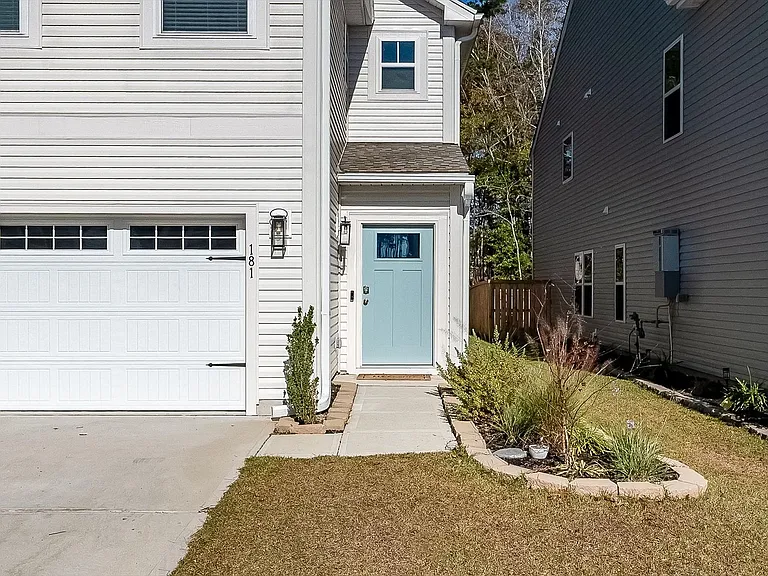 181 Surfbird Rd — Photo 3