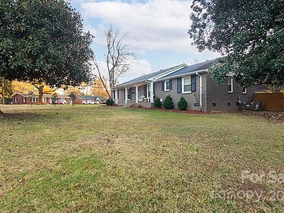 3rd image of 5201 Londonderry Rd