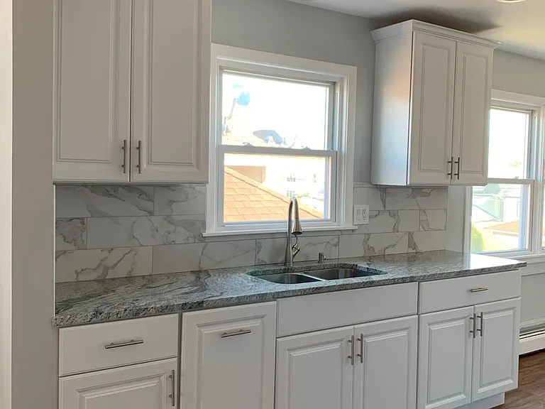 4105 N McVicker Ave #2 — Photo 4