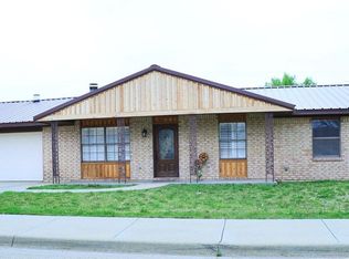 1814 Currier Ave, Artesia, NM 88210