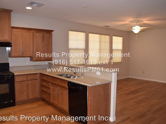 3rd image of 1184 Volonne Dr