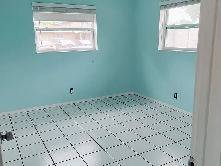 123 SW 19th Ave #123 — Photo 13