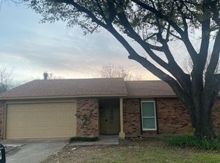 609 Live Oak Dr, Mansfield, TX 76063