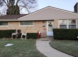 2239 Walnut St, Waukegan, IL 60087