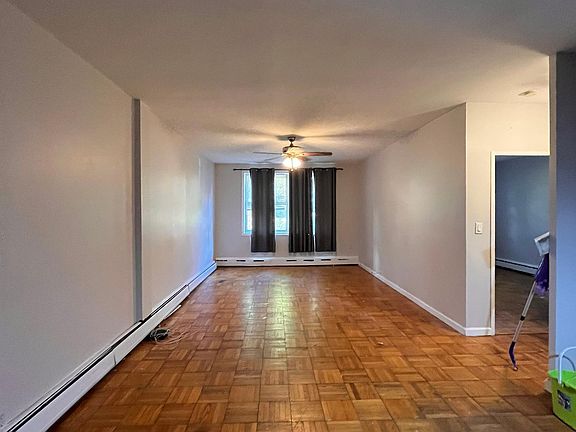 2nd image of 33 Duncan Ave #1B