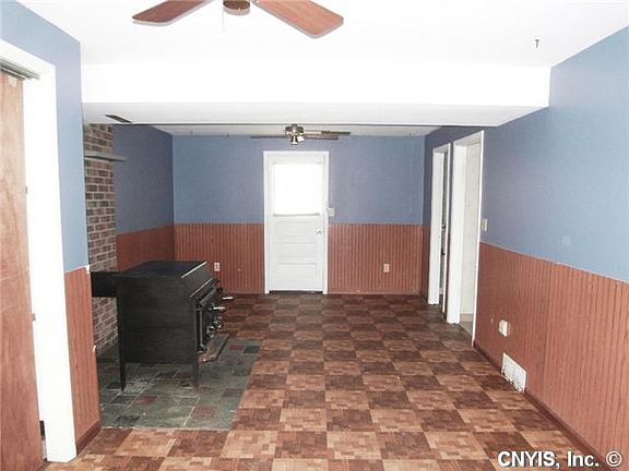 4th image of 339 Gordon Pkwy
