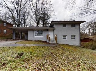 1252 Stoneham Ct, Atlanta, GA 30349