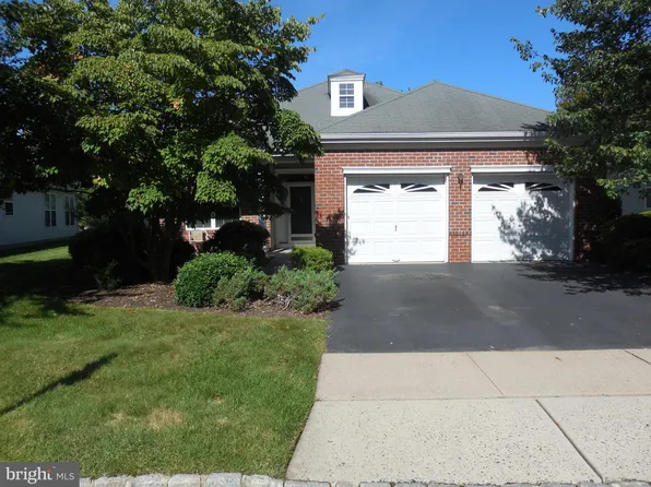 25 Foster Rd, Pennington, NJ 08534