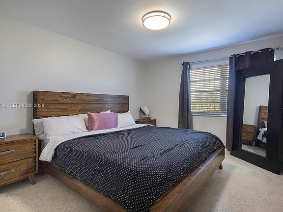 4th image of 1045 SW 12th St #1045