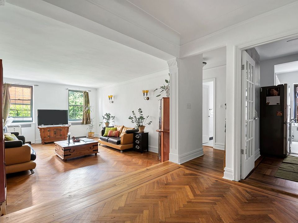 1st image of 50 Park Ter W APT 4B