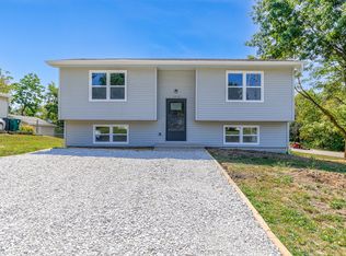1414 Buchanan St, Moberly, MO 65270