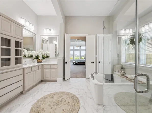 2547 Sandy Lake Dr, Friendswood, TX 77546