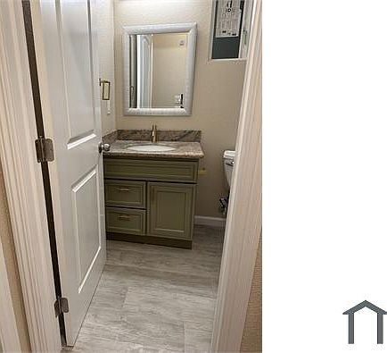 5th image of 4735 Mendoza Ave #1