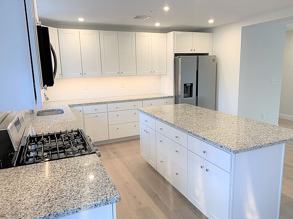 2nd image of 1 Broadway Ave APT 5