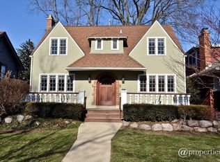 1704 Highland Ave, Wilmette, IL