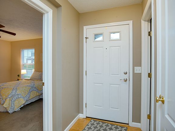 3rd image of 4144 King Bird Ln