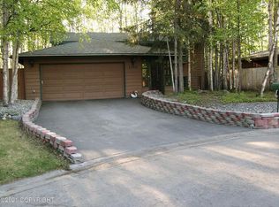 4980 Castle Ct, Anchorage, AK 99508