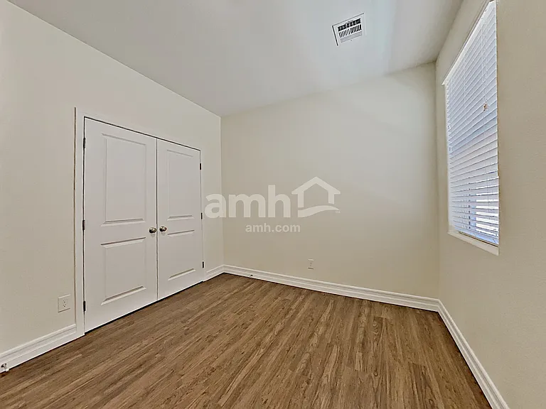 967 Nero Ave — Photo 9