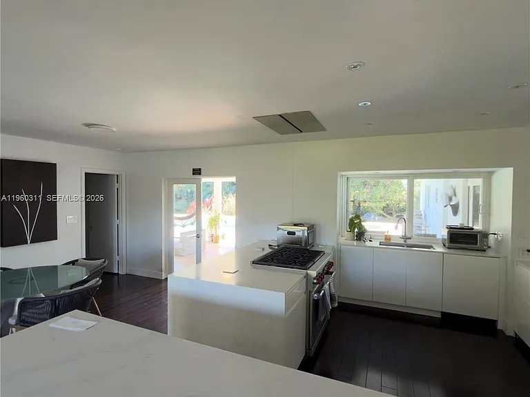 11030 SW 42nd Ct — Photo 25
