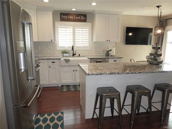 4th image of 2848 S Parkside Dr #1