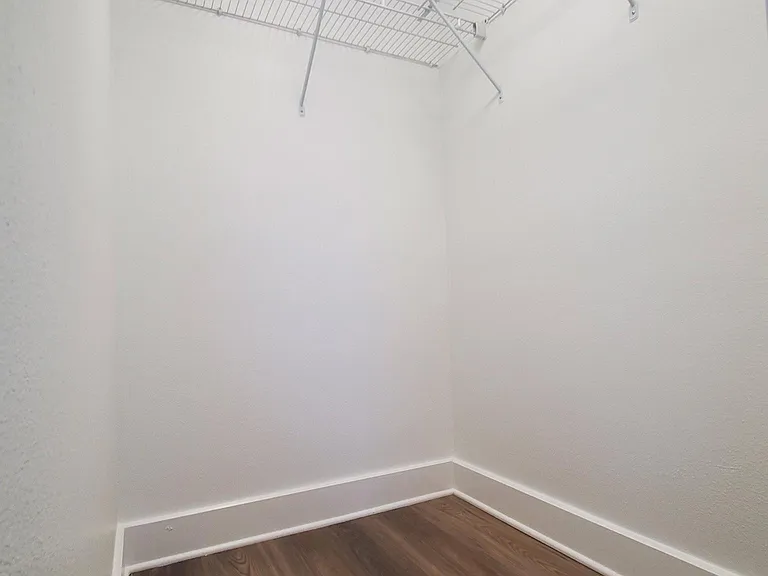 916 1st St N #1 — Photo 5