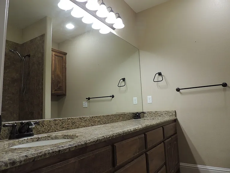 3221 Marksburg Ave — Photo 19
