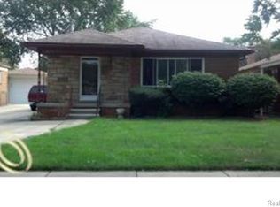 24290 Dante Ave, Oak Park, MI 48237