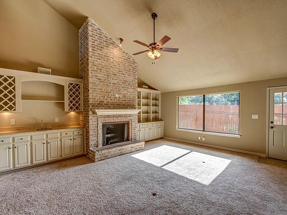 3rd image of 17010 Summer Creek Dr