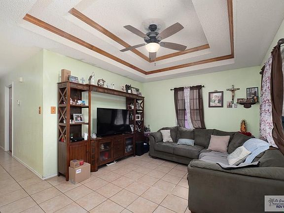 2nd image of 4660 Central Cir