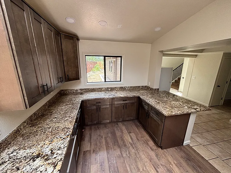 3448 S Litzler Dr — Photo 23