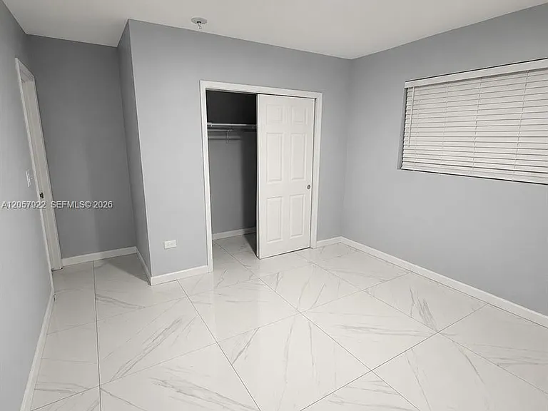 552 NE 161st St — Photo 12