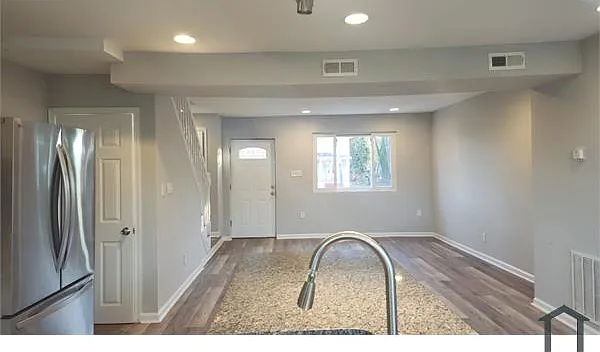 2800 W Garrison Ave — Photo 7