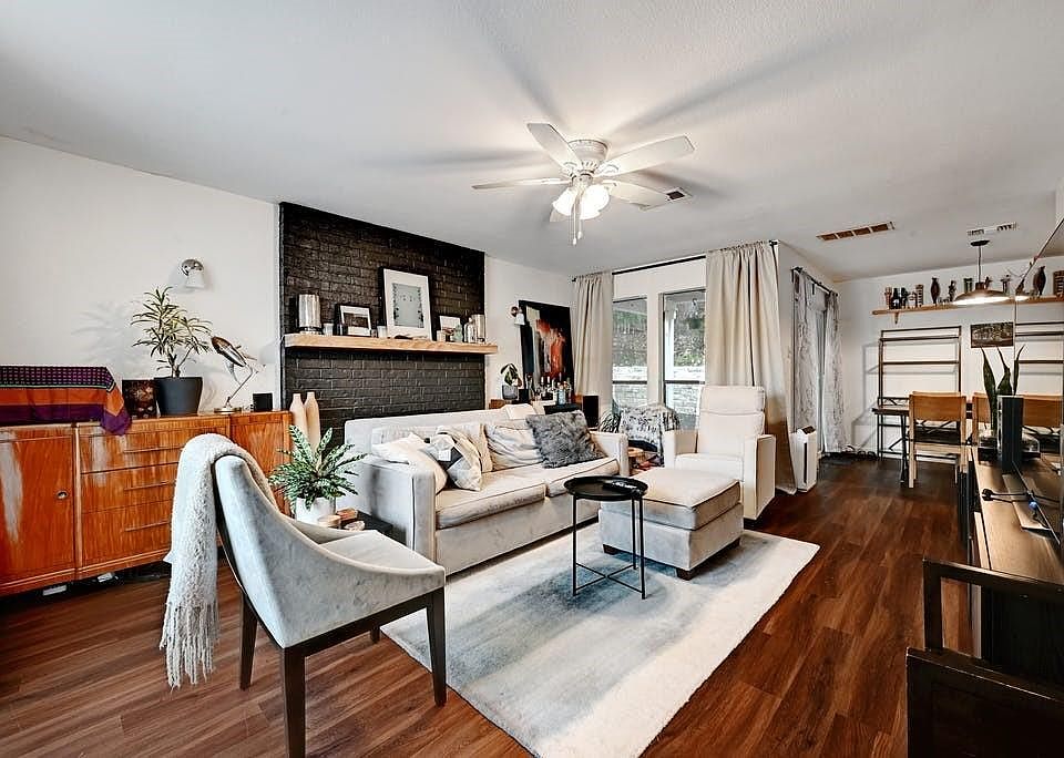 1st image of 6613 Hart Ln #B