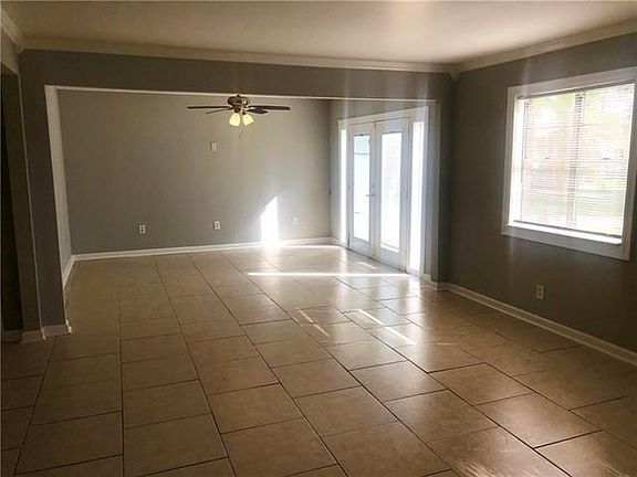 2nd image of 433 Corrine Ct