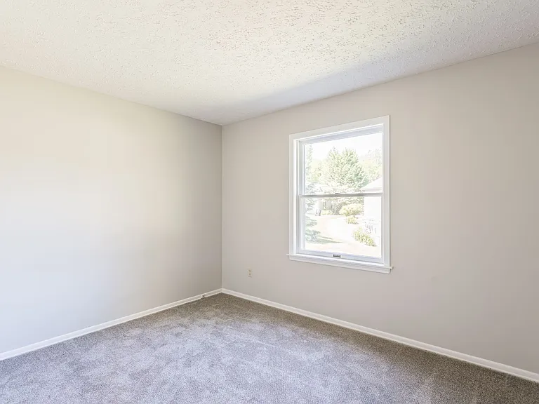 Seven Hearths Homestead Apartments — Photo 7