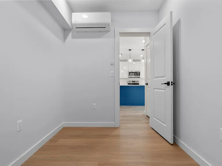 A55 Tunxis Ave #106 — Photo 35