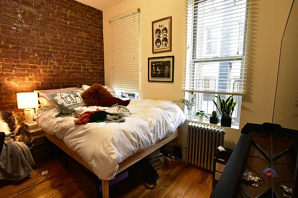 Rented by Bold New York | media 10