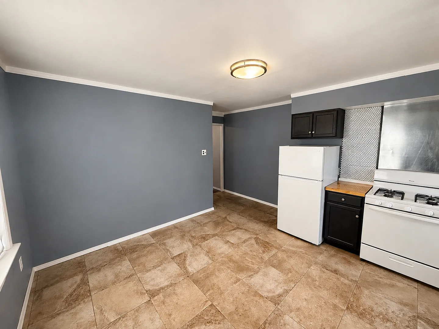 561 Northampton St Kingston, PA 18704 — Photo 3