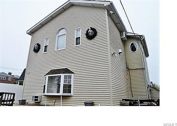 1st image of 3240 Barkley Ave