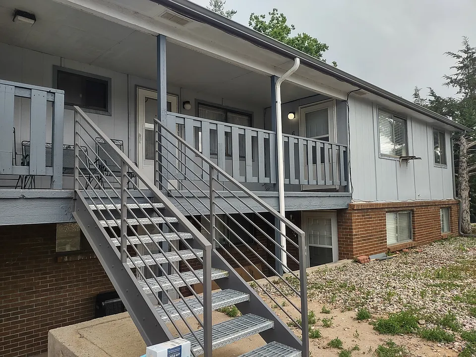 216 Glenda Dr #6