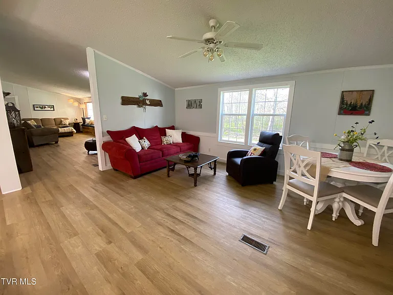 21570 Alvarado Rd — Photo 17