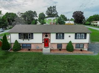 43 Arden St, Holyoke, MA 01040