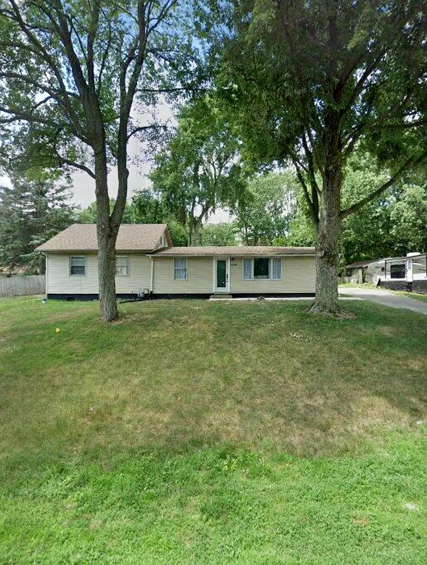53279 Peggy Ave photo 1