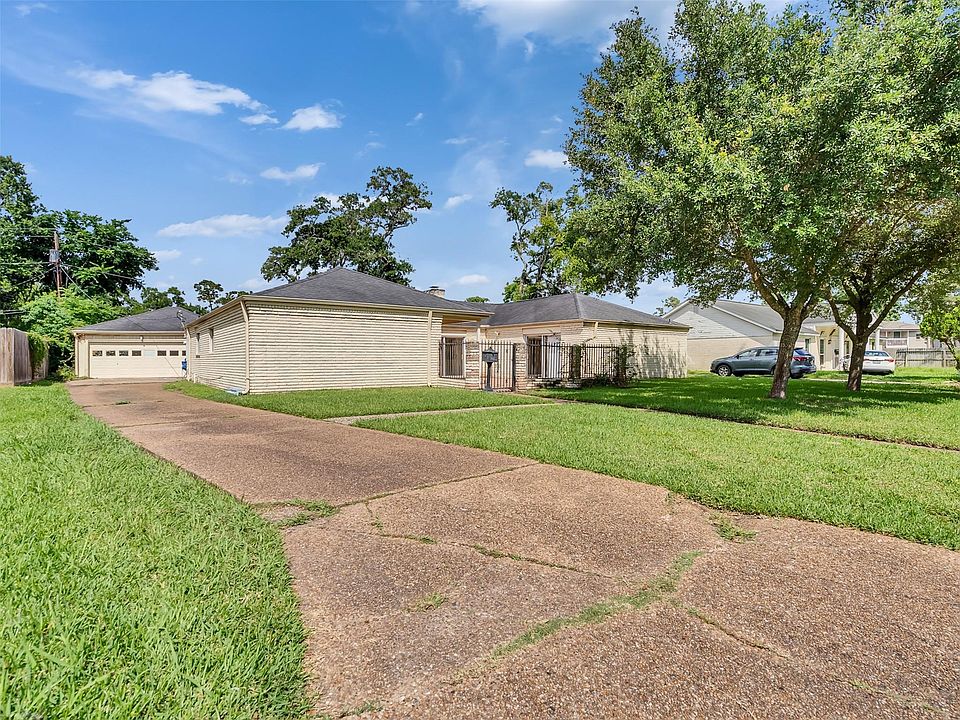 1st image of 3015 Inwood Dr